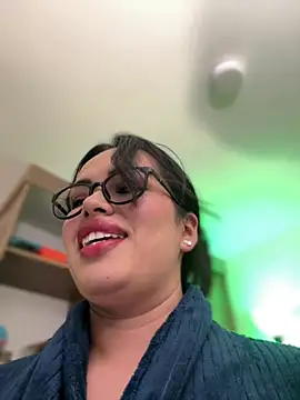 Snapshot of andra_rose chatting on 21, 1, 2025 andra rose online show from 21, 1, 2025