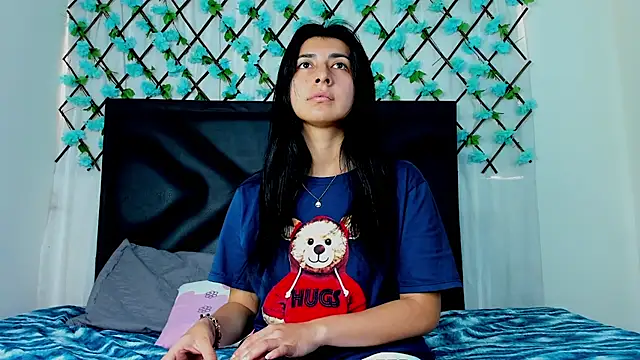 EmmaWilliamss online show from 28, 1, 2025