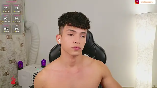 Snapshot of DannyMaximoff chatting on 30, 10, 2025 DannyMaximoff online show from 30, 10, 2025