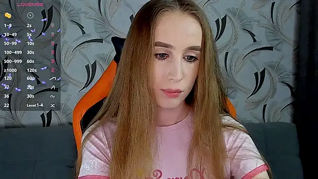 Snapshot of _mira_cle_ chatting on 14, 12, 2024  mira cle  online show from 14, 12, 2024