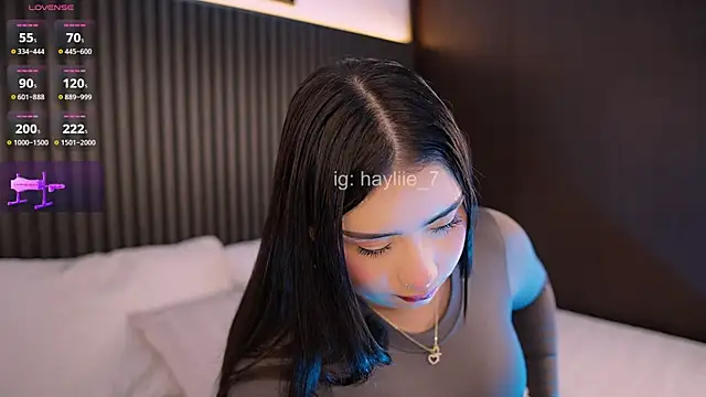 Snapshot of haylie_ chatting on 12, 7, 2026 haylie online show from 12, 7, 2026