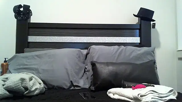 Snapshot of lofibunni chatting on 12, 2, 2026 lofibunni online show from 12, 2, 2026