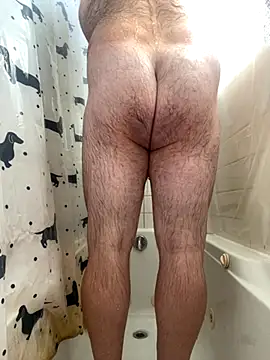Snapshot of fat_cock_4_you chatting on 17, 10, 2025 fat cock 4 you online show from 17, 10, 2025