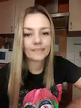 Snapshot of KrissSexi chatting on 1, 3, 2025 KrissSexi online show from 1, 3, 2025