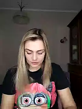 Snapshot of KrissSexi chatting on 2, 3, 2025 KrissSexi online show from 2, 3, 2025