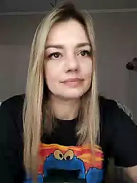 Snapshot of KrissSexi chatting on 10, 3, 2025 KrissSexi online show from 10, 3, 2025