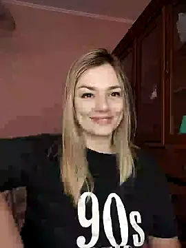 Snapshot of KrissSexi chatting on 11, 3, 2025 KrissSexi online show from 11, 3, 2025