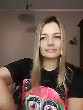 Snapshot of KrissSexi chatting on 13, 3, 2025 KrissSexi online show from 13, 3, 2025