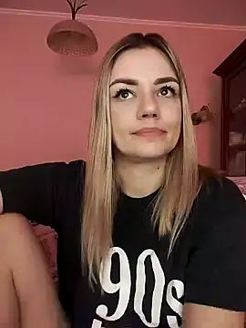 Snapshot of KrissSexi chatting on 19, 3, 2025 KrissSexi online show from 19, 3, 2025