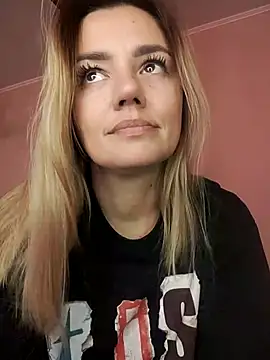 KrissSexi online show from 16, 9, 2025