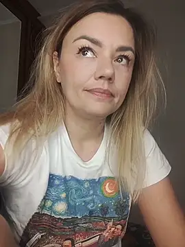 KrissSexi online show from 28, 10, 2025