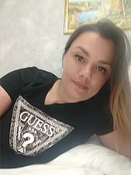 Snapshot of KrissSexi chatting on 9, 7, 2026 KrissSexi online show from 9, 7, 2026