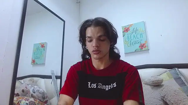 Snapshot of AlbertBernal69 chatting on 22, 10, 2025 AlbertBernal69 online show from 22, 10, 2025