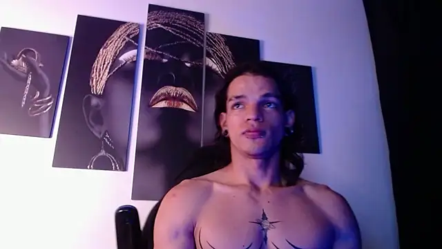 Snapshot of AlbertBernal69 chatting on 30, 10, 2025 AlbertBernal69 online show from 30, 10, 2025