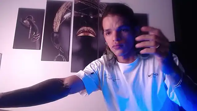 Snapshot of AlbertBernal69 chatting on 5, 11, 2025 AlbertBernal69 online show from 5, 11, 2025