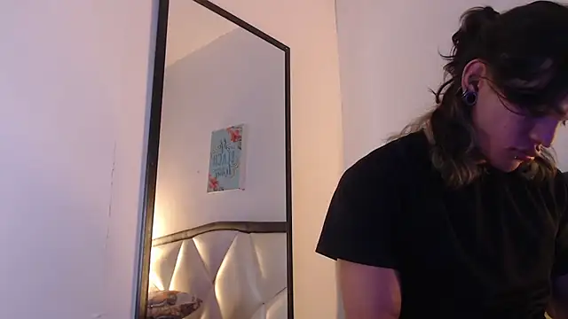 Snapshot of AlbertBernal69 chatting on 22, 11, 2025 AlbertBernal69 online show from 22, 11, 2025