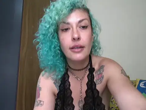 Snapshot of MariLouM chatting on 3, 3, 2026 MariLouM online show from 3, 3, 2026