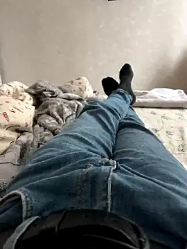 Snapshot of mihaixxx1 chatting on 4, 11, 2025 mihaixxx1 online show from 4, 11, 2025