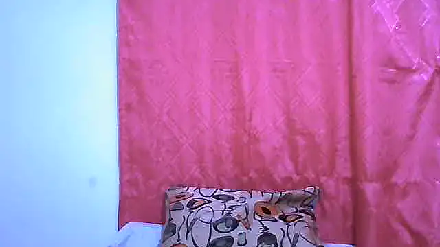 Snapshot of ChiaraFioree chatting on 10, 7, 2026 ChiaraFioree online show from 10, 7, 2026