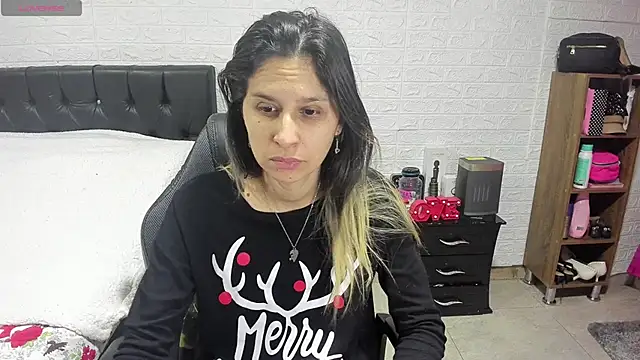 lauren ashlee online show from 31, 12, 2024