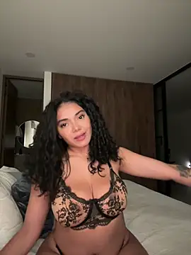 Snapshot of Mariecurl chatting on 6, 2, 2025 Mariecurl online show from 6, 2, 2025