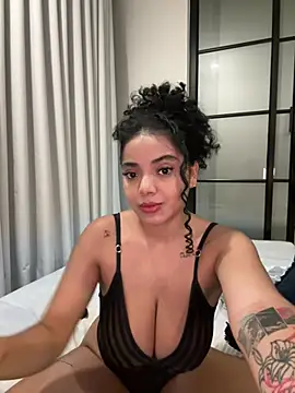 Snapshot of Mariecurl chatting on 16, 2, 2025 Mariecurl online show from 16, 2, 2025