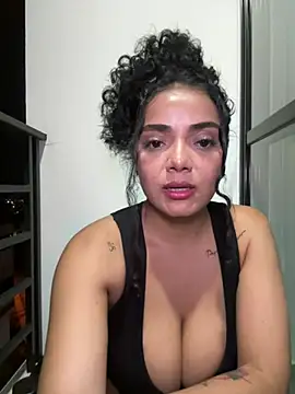 Snapshot of Mariecurl chatting on 20, 2, 2025 Mariecurl online show from 20, 2, 2025