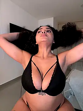 Snapshot of Mariecurl chatting on 13, 9, 2025 Mariecurl online show from 13, 9, 2025