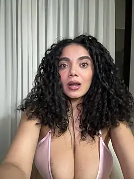 Snapshot of Mariecurl chatting on 8, 2, 2026 Mariecurl online show from 8, 2, 2026