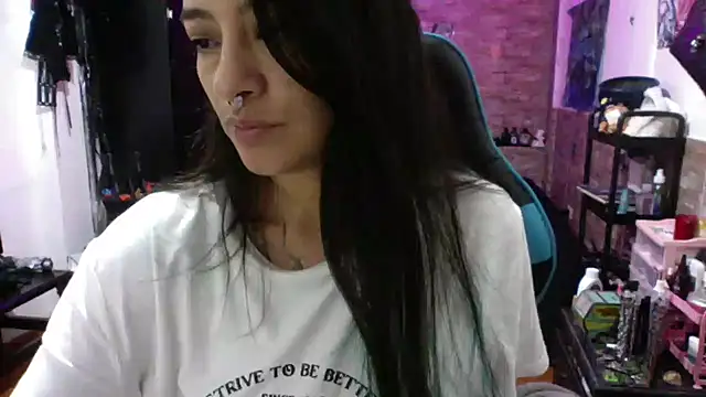 AngelaQueen  online show from 3, 11, 2025