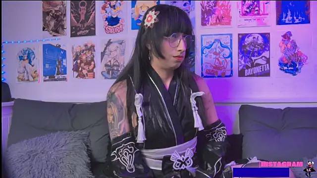 Snapshot of snowblack_ chatting on 8, 5, 2026 snowblack online show from 8, 5, 2026