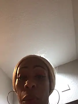 SlimBeenBadd1981 online show from 3, 1, 2025