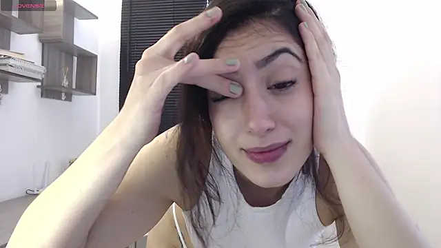 MIYESSI online show from 4, 2, 2025