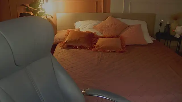 anita blairr online show from 10, 11, 2025