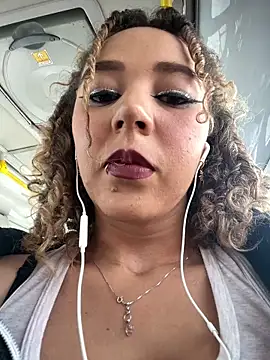 charlott lens online show from 15, 2, 2025