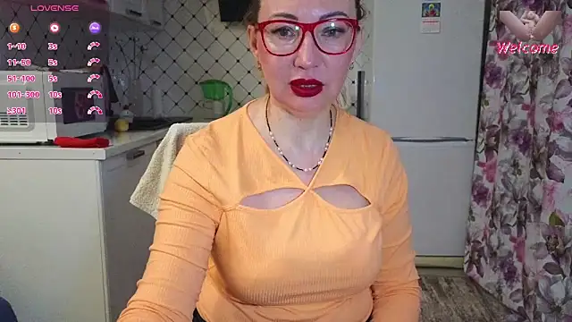 Snapshot of LybovNTV chatting on 26, 4, 2026 LybovNTV online show from 26, 4, 2026