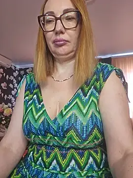 Snapshot of LybovNTV chatting on 17, 6, 2026 LybovNTV online show from 17, 6, 2026