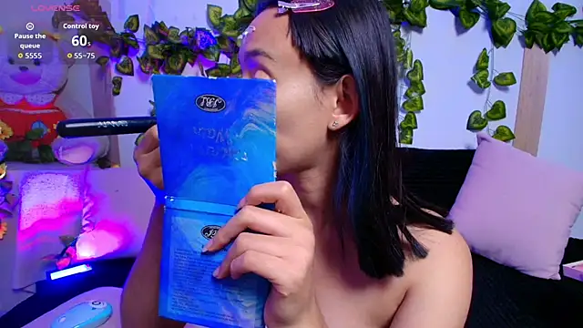 tati cardenas online show from 15, 11, 2025