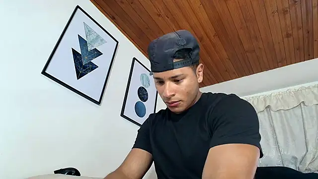 sam her online show from 24, 10, 2025