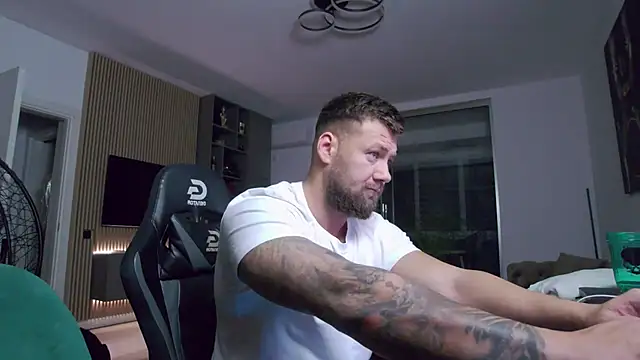 Snapshot of UbbeViking chatting on 9, 2, 2026 UbbeViking online show from 9, 2, 2026