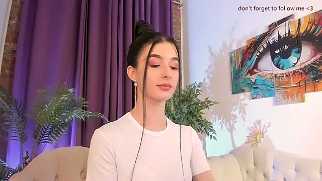 Snapshot of LauraCoy chatting on 3, 6, 2026 LauraCoy online show from 3, 6, 2026