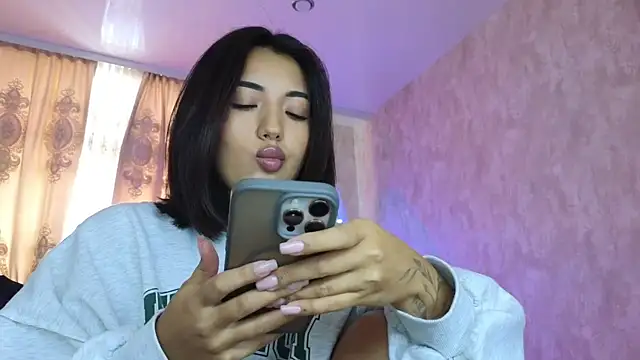 lily  foster online show from 12, 1, 2026