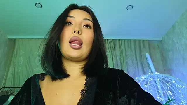 lily  foster online show from 19, 2, 2026