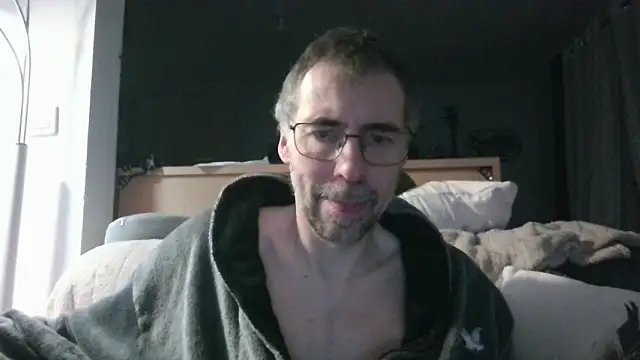 ptitcanard60600 online show from 15, 2, 2026