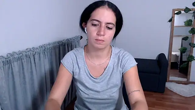 samantha baby  online show from 21, 11, 2025