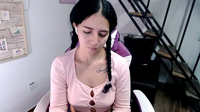 samantha baby  online show from 17, 1, 2026