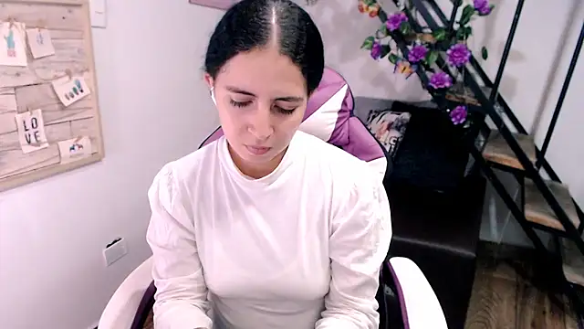 samantha baby  online show from 16, 4, 2026