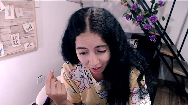 samantha baby  online show from 18, 4, 2026