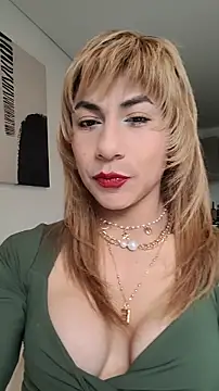 Snapshot of Evehampy chatting on 12, 10, 2025 Evehampy online show from 12, 10, 2025