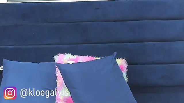 Kloe-squirts online show from 3, 2, 2026